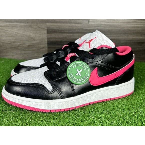 NIKE AIR JORDAN 1 LOW‎ (GS) BLACK-HYPER PINK SZ 4.5 [554723-061] - Picture 1 of 8